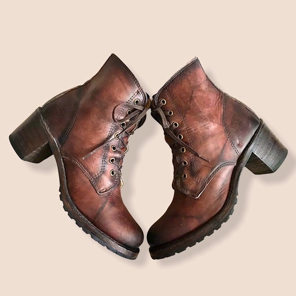 RARE Frye Sabrina 6G Lace Up Heeled Combat Boot - Picture 5 of 16